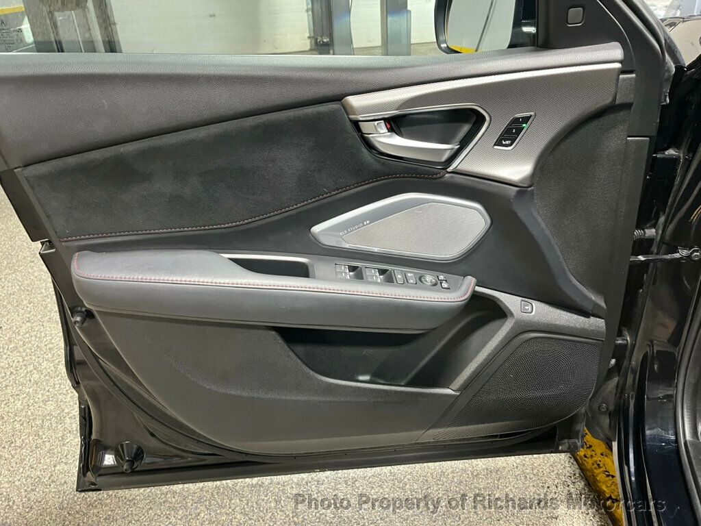2024 Acura RDX SH-AWD w/A-Spec Package - Majestic Black Pearl exterior view 12