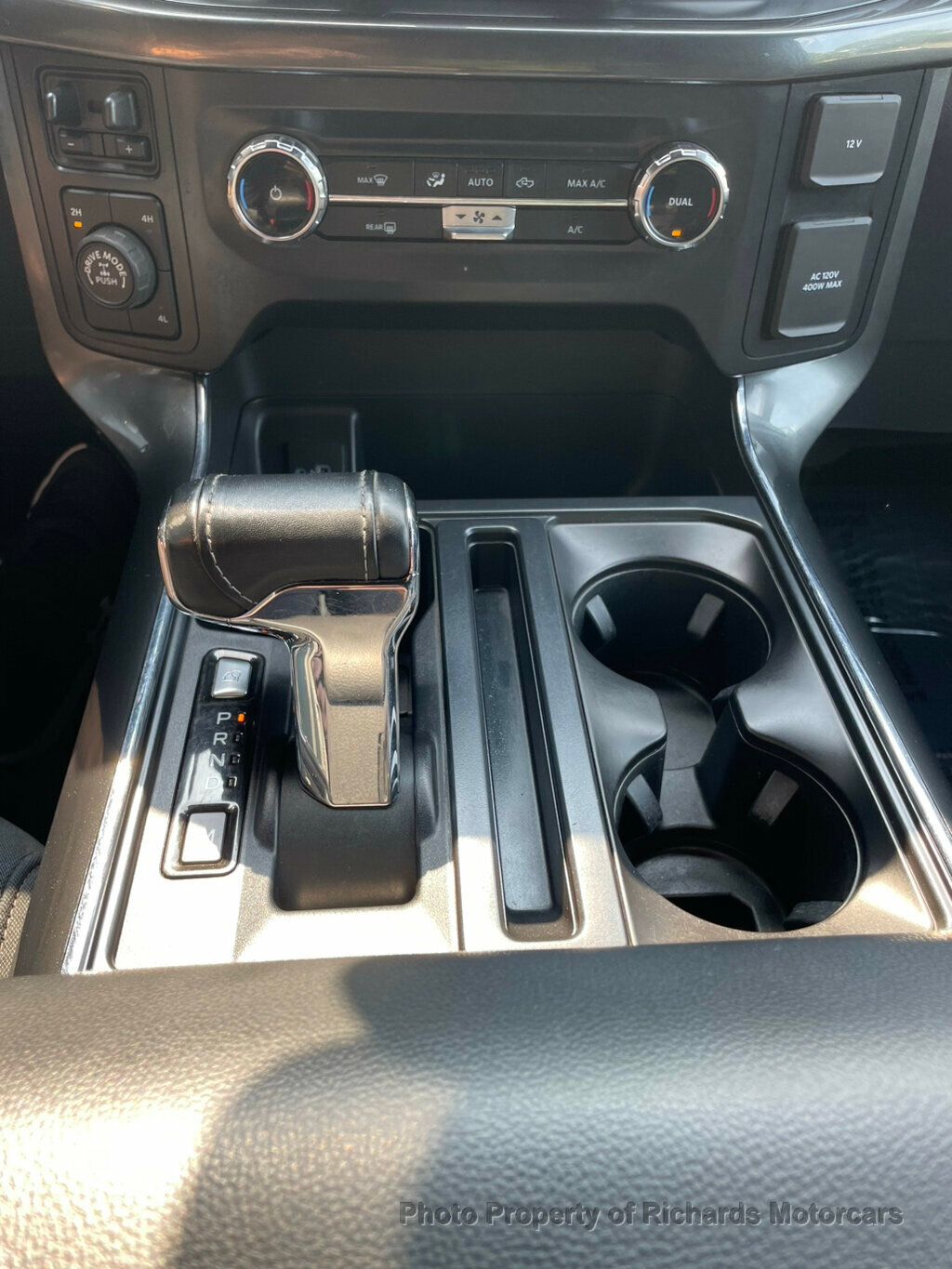 2022 Ford F-150 XLT 4WD SuperCrew 6.5' Box - Agate Black Metallic exterior view 17