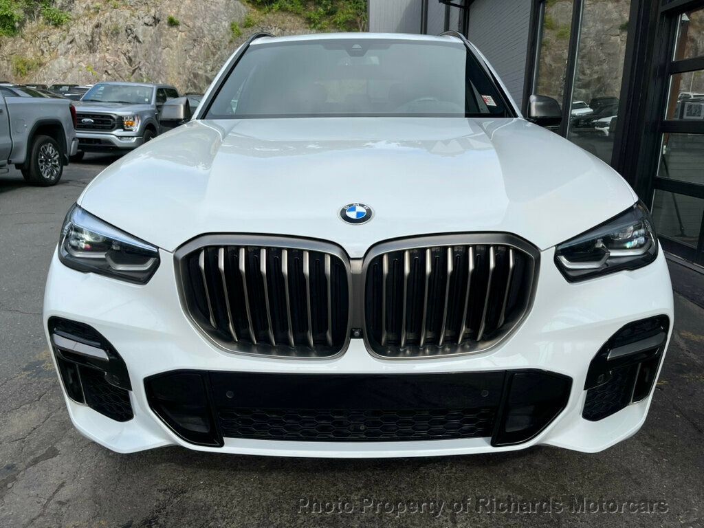 2022 BMW X5 M50i Sports Activity Vehicle - Alpine White exterior view 11