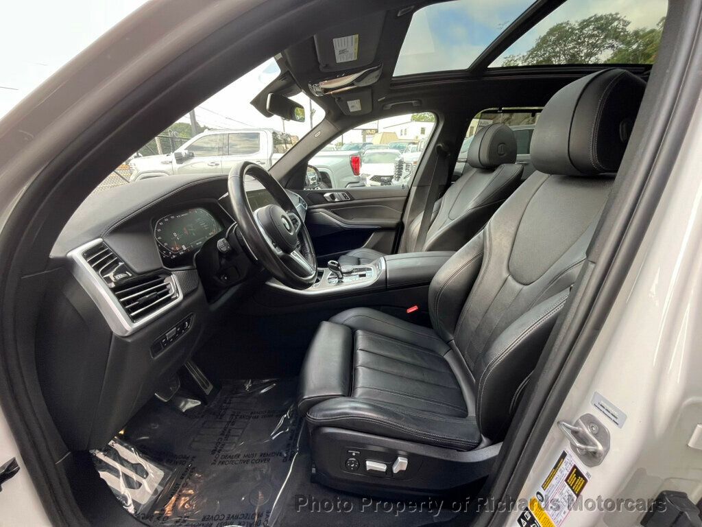 2022 BMW X5 M50i Sports Activity Vehicle - Alpine White exterior view 17