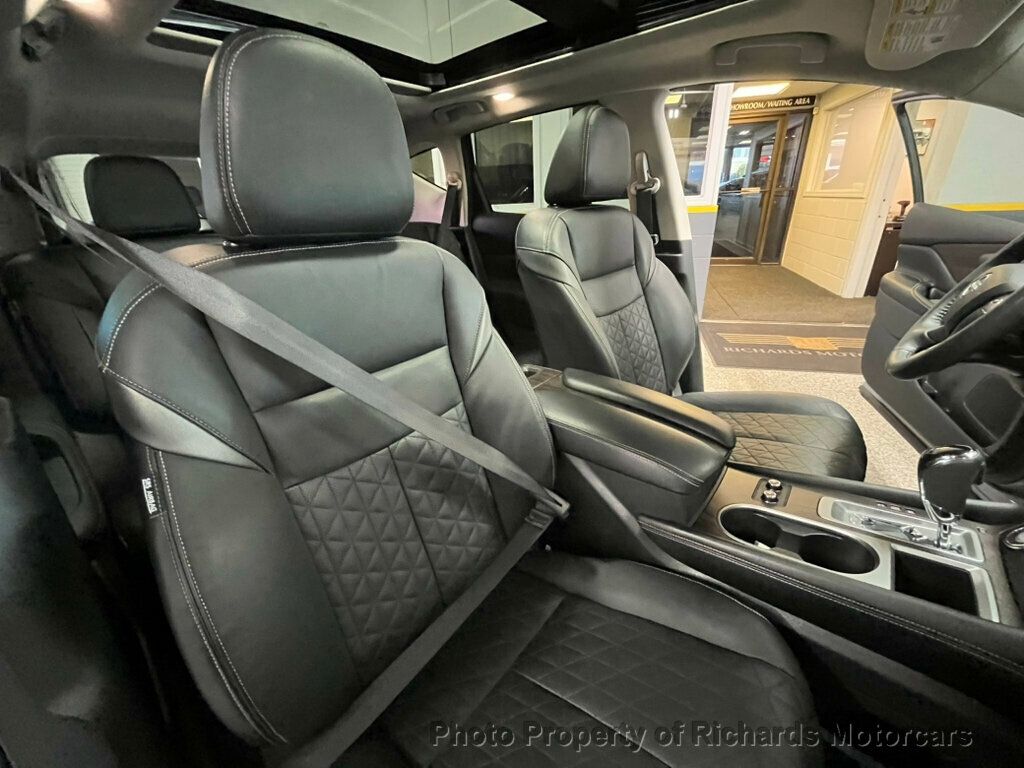 2024 Nissan Murano AWD Platinum - Boulder Gray Pearl exterior view 19