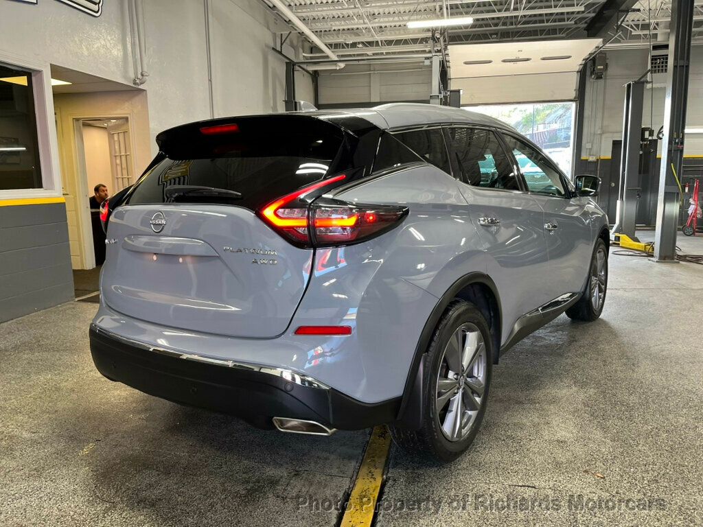 2024 Nissan Murano AWD Platinum - Boulder Gray Pearl exterior view 3
