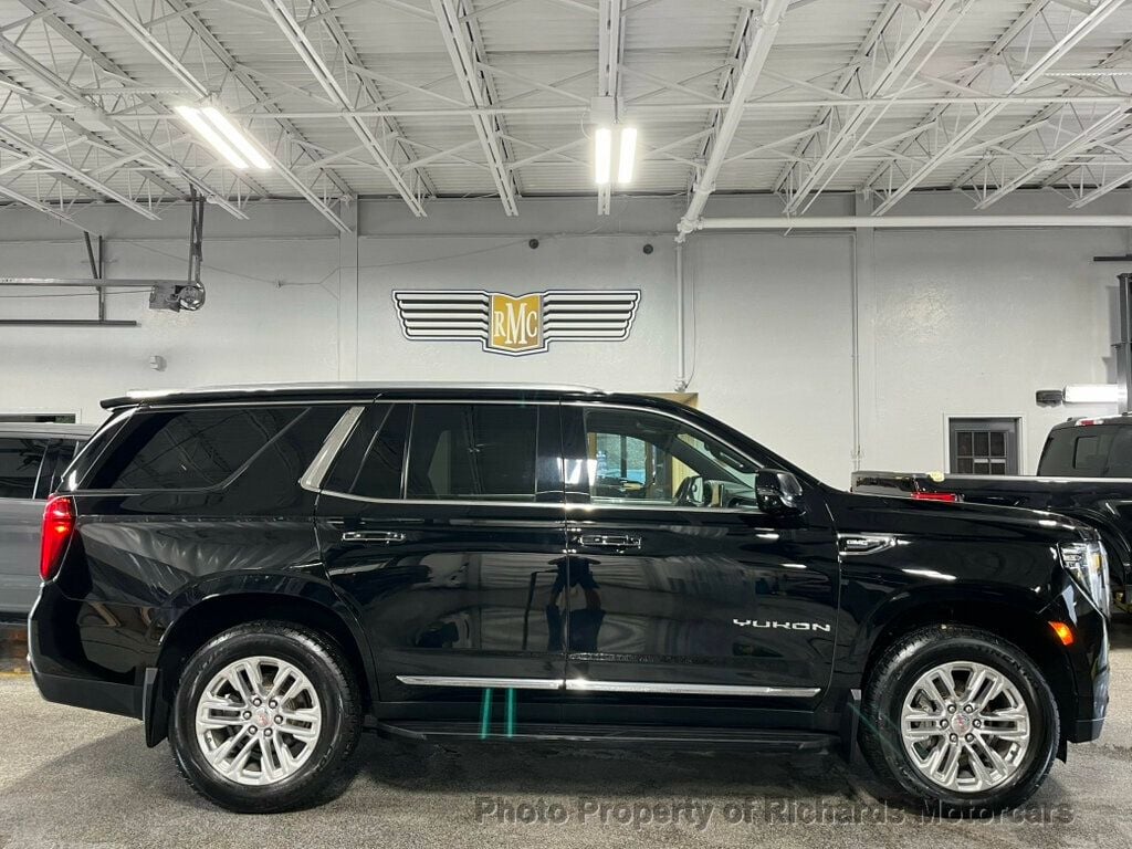 2021 GMC Yukon 4WD 4dr SLT - Onyx Black exterior view 2