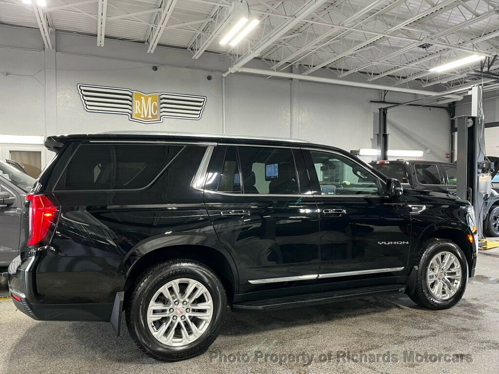 2021 GMC Yukon 4WD 4dr SLT - Onyx Black exterior view 3
