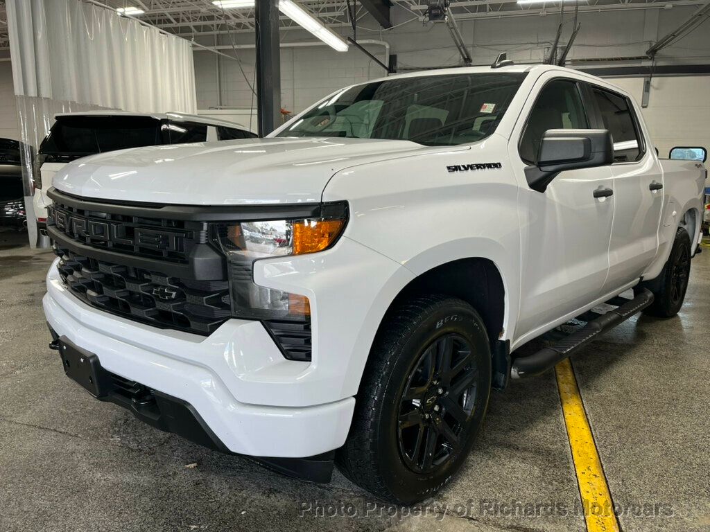 2022 Chevrolet Silverado 1500 4WD Crew Cab 147