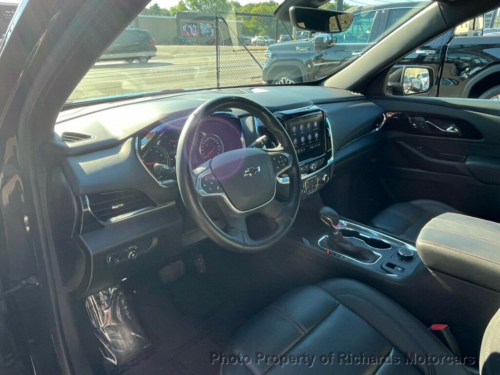 2024 Chevrolet Traverse Limited AWD 4dr RS - Mosaic Black Metallic exterior view 11