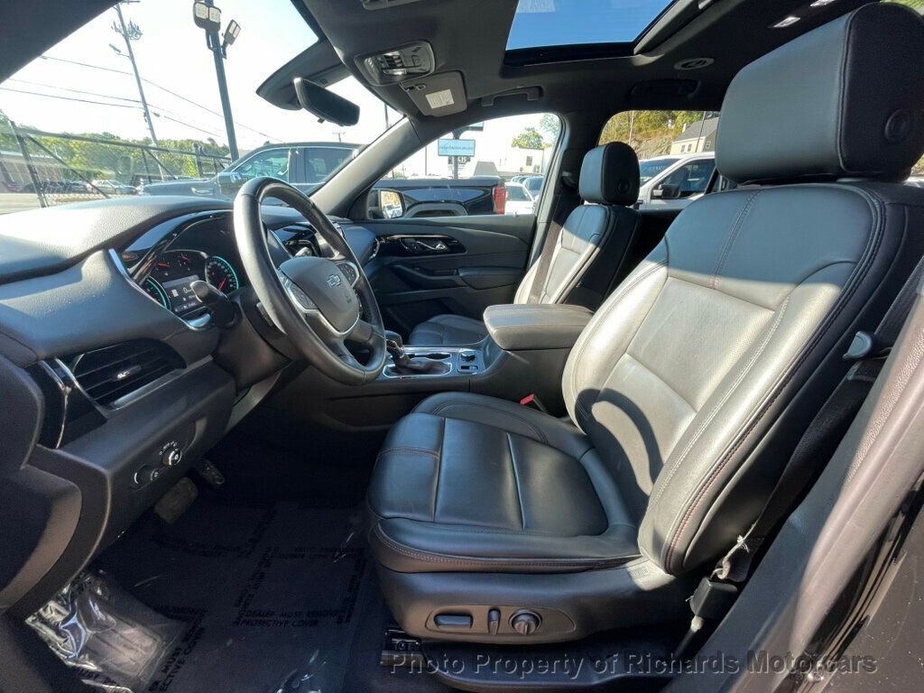 2024 Chevrolet Traverse Limited AWD 4dr RS - Mosaic Black Metallic exterior view 12