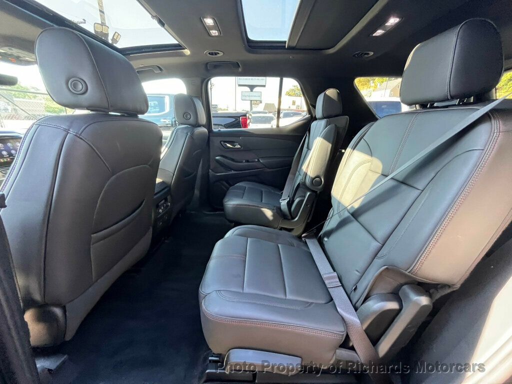2024 Chevrolet Traverse Limited AWD 4dr RS - Mosaic Black Metallic exterior view 14