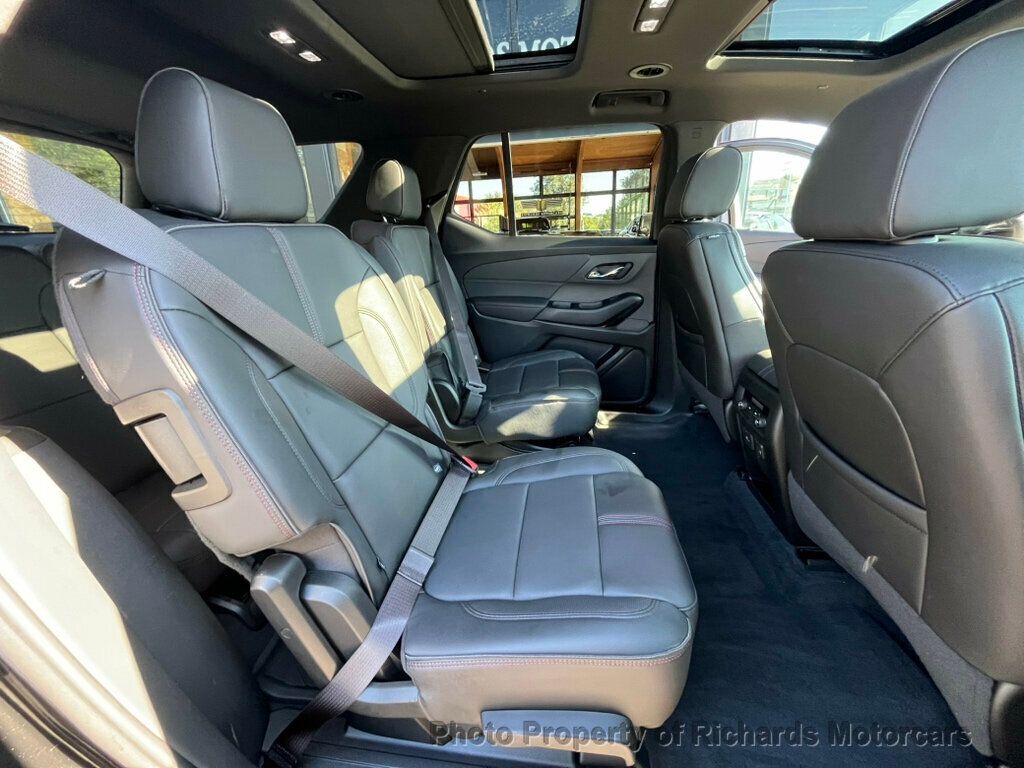 2024 Chevrolet Traverse Limited AWD 4dr RS - Mosaic Black Metallic exterior view 18