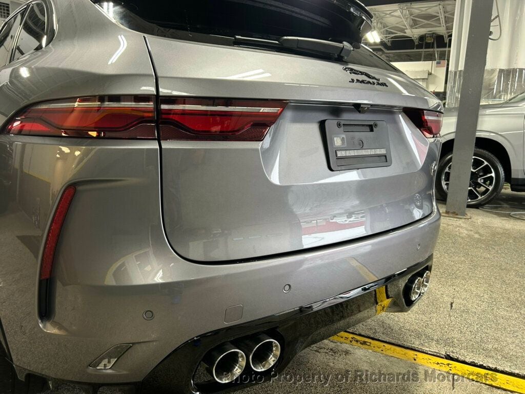2024 Jaguar F-PACE SVR AWD - Eiger Grey Metallic exterior view 12