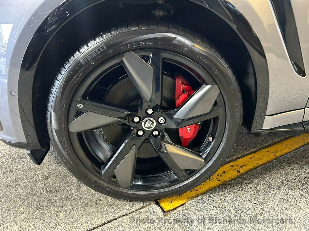 2024 Jaguar F-PACE SVR AWD - Eiger Grey Metallic exterior view 16