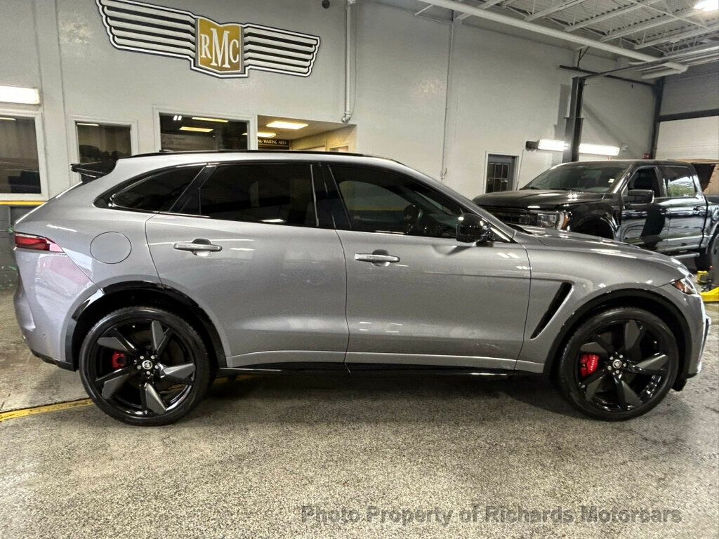 2024 Jaguar F-PACE SVR AWD - Eiger Grey Metallic exterior view 2