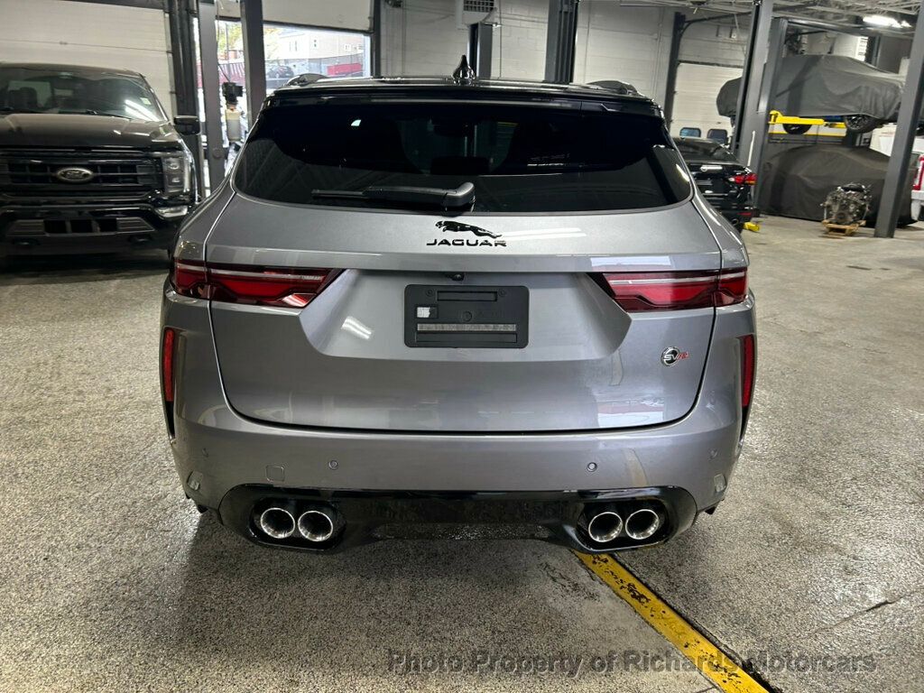 2024 Jaguar F-PACE SVR AWD - Eiger Grey Metallic exterior view 4