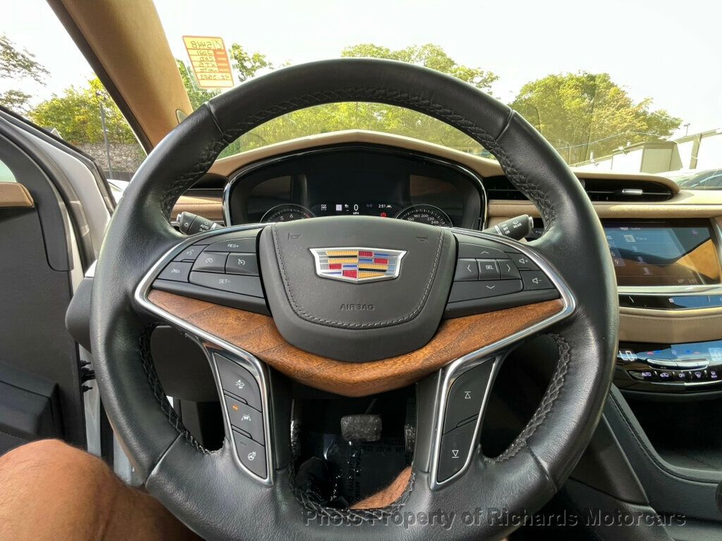 2021 Cadillac XT5 AWD 4dr Premium Luxury - Crystal White Tricoat exterior view 19