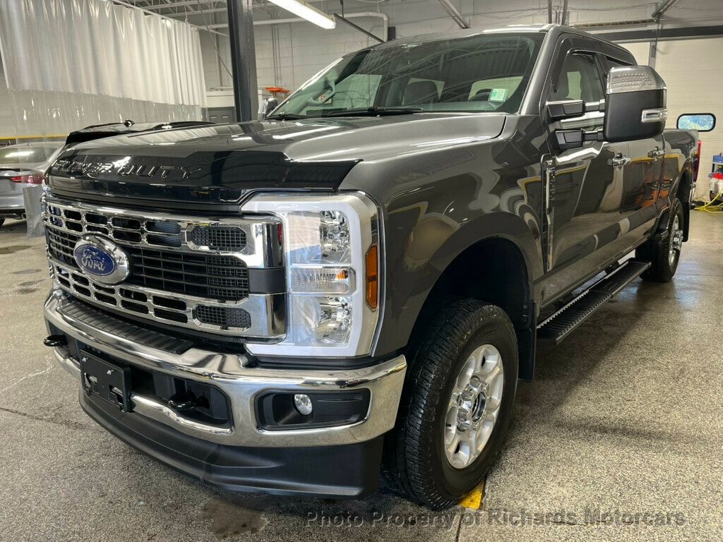 2025 Ford Super Duty F-250 SRW XLT 4WD Crew Cab 6.75' Box - Carbonized Gray Metallic exterior view 13