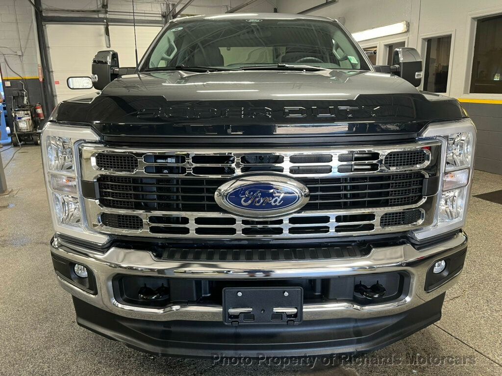 2025 Ford Super Duty F-250 SRW XLT 4WD Crew Cab 6.75' Box - Carbonized Gray Metallic exterior view 14