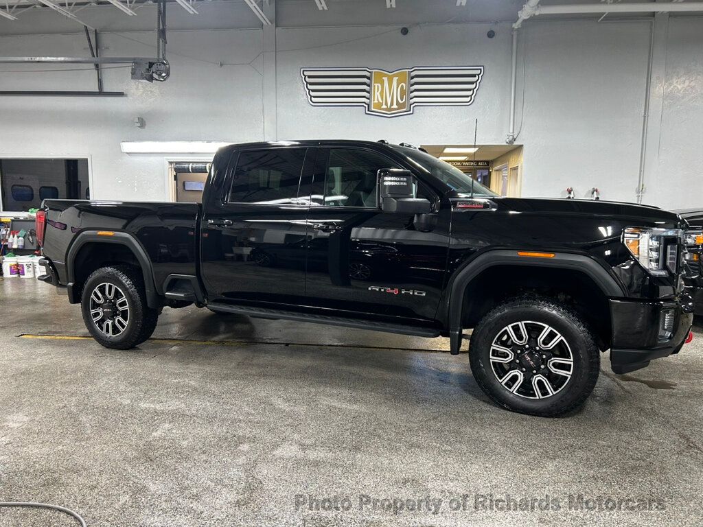 GMC Sierra 2500HD AT4 Crew Cab 4WD
