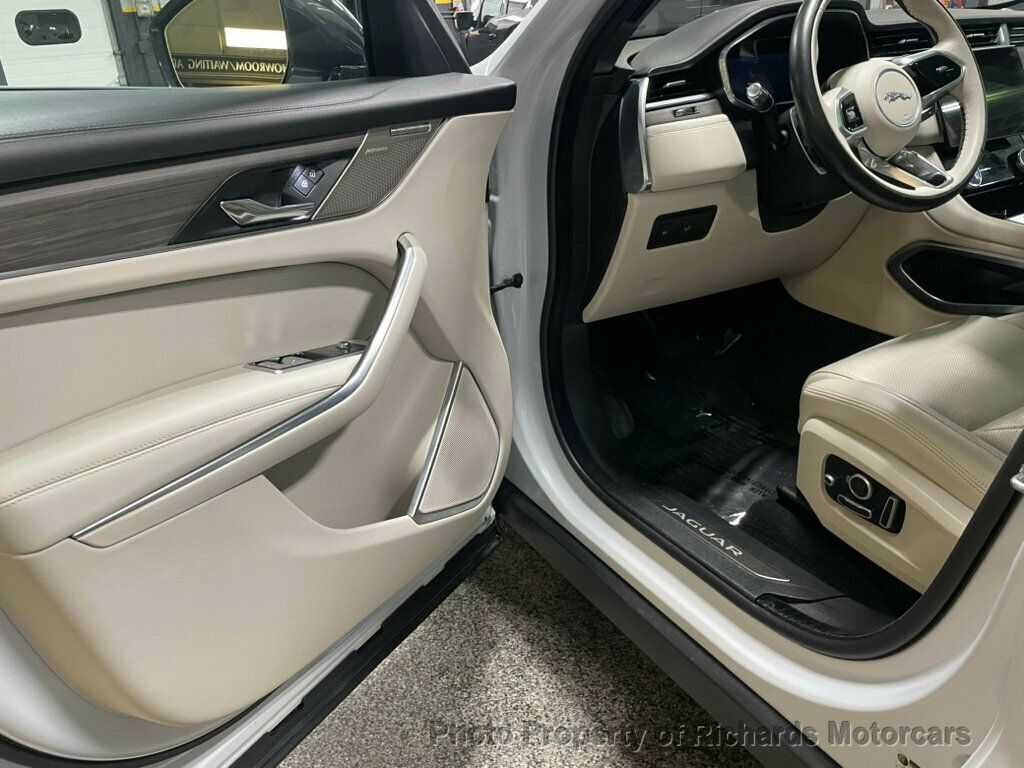 2021 Jaguar F-PACE P250 AWD S - Fuji White exterior view 10