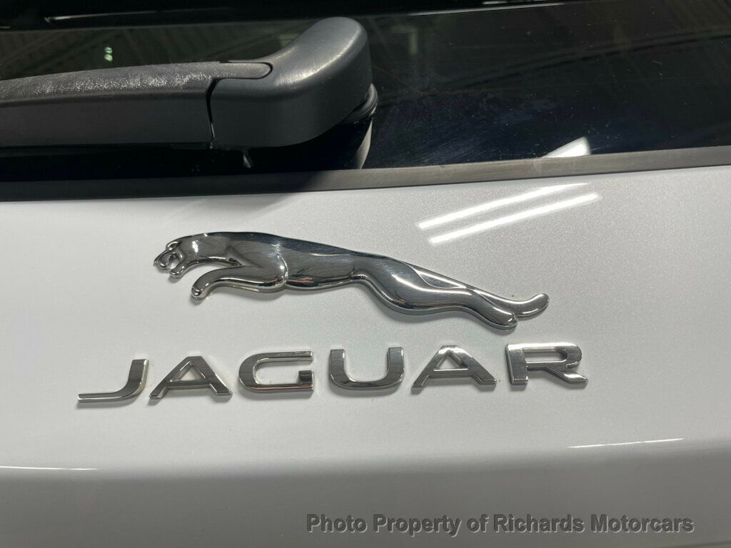 2021 Jaguar F-PACE P250 AWD S - Fuji White exterior view 9