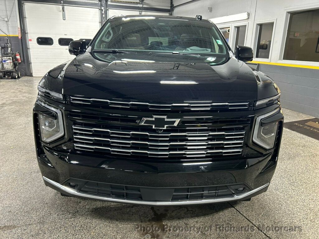 2025 Chevrolet Suburban 4WD 4dr High Country - Black exterior view 8