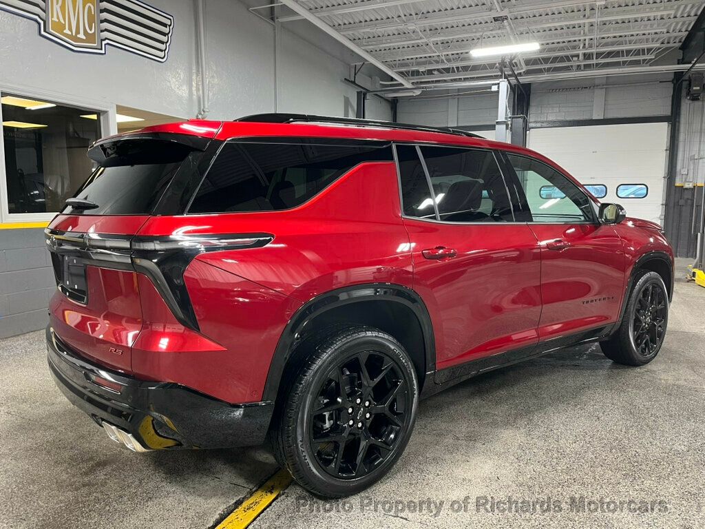 2026 Chevrolet Traverse AWD 4dr RS w/2RS - Radiant Red Tintcoat exterior view 3