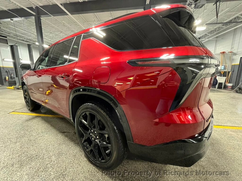 2026 Chevrolet Traverse AWD 4dr RS w/2RS - Radiant Red Tintcoat exterior view 7