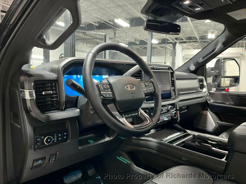 2026 Ford Super Duty F-250 SRW Platinum 4WD Crew Cab 6.75' Box - Agate Black Metallic exterior view 19