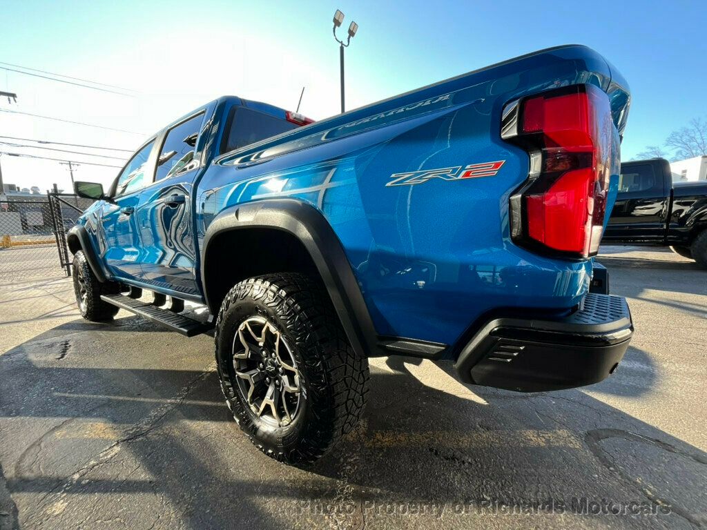 2023 Chevrolet Colorado 4WD Crew Cab ZR2 - Glacier Blue Metallic exterior view 6
