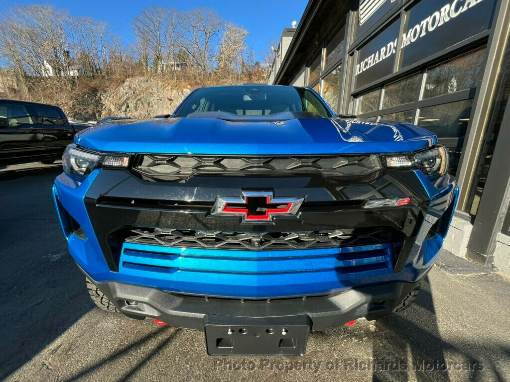2023 Chevrolet Colorado 4WD Crew Cab ZR2 - Glacier Blue Metallic exterior view 9