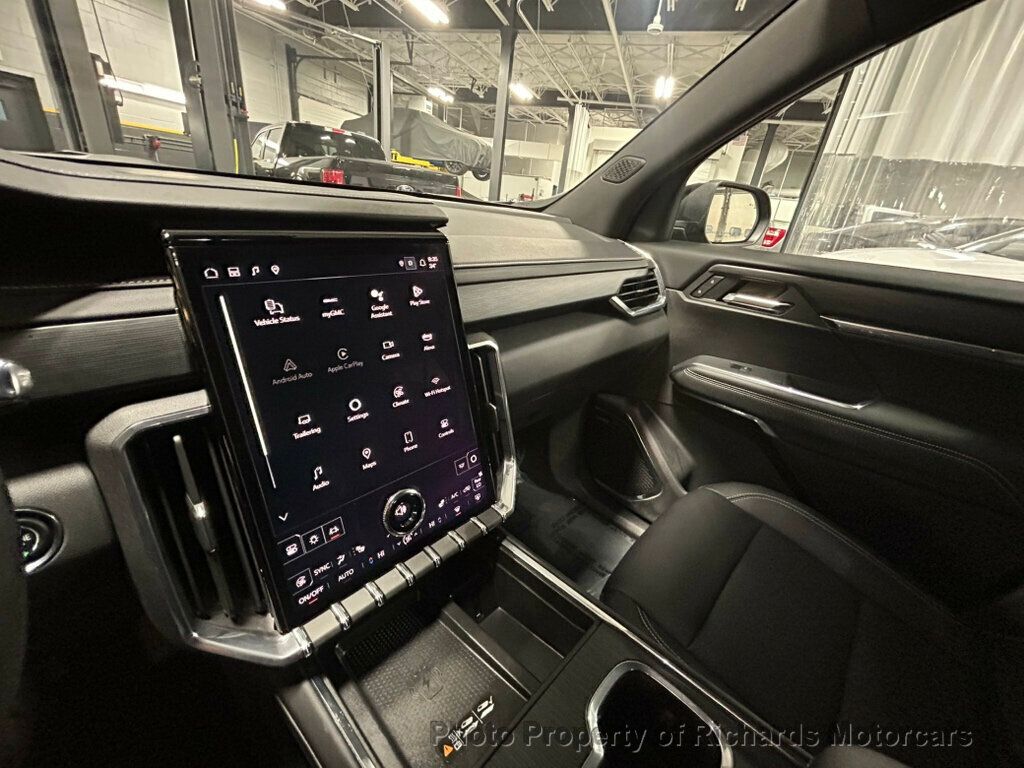 2025 GMC Acadia AWD 4dr Elevation - Sterling Metallic exterior view 15