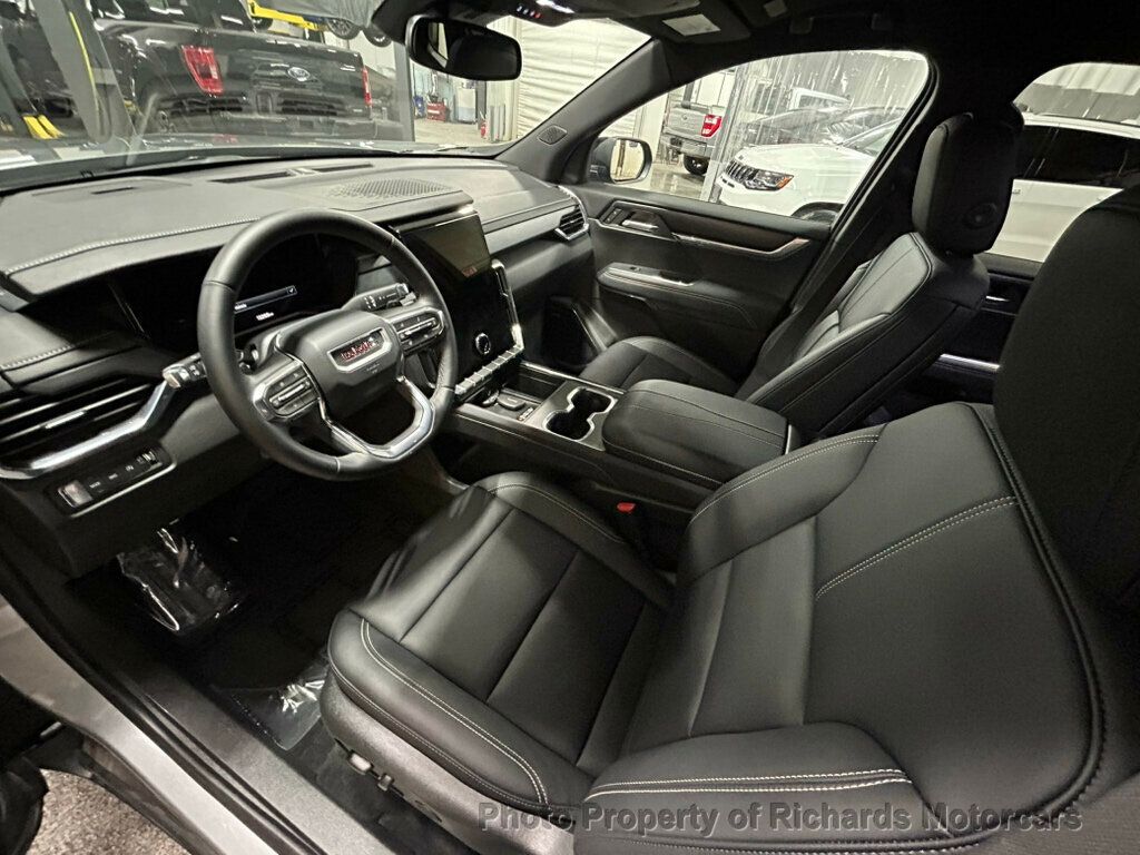 2025 GMC Acadia AWD 4dr Elevation - Sterling Metallic exterior view 14