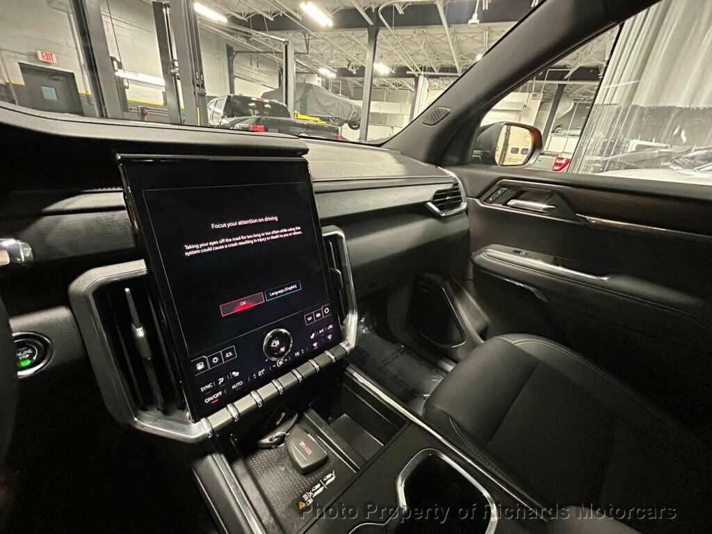 2025 GMC Acadia AWD 4dr Elevation - Sterling Metallic exterior view 15