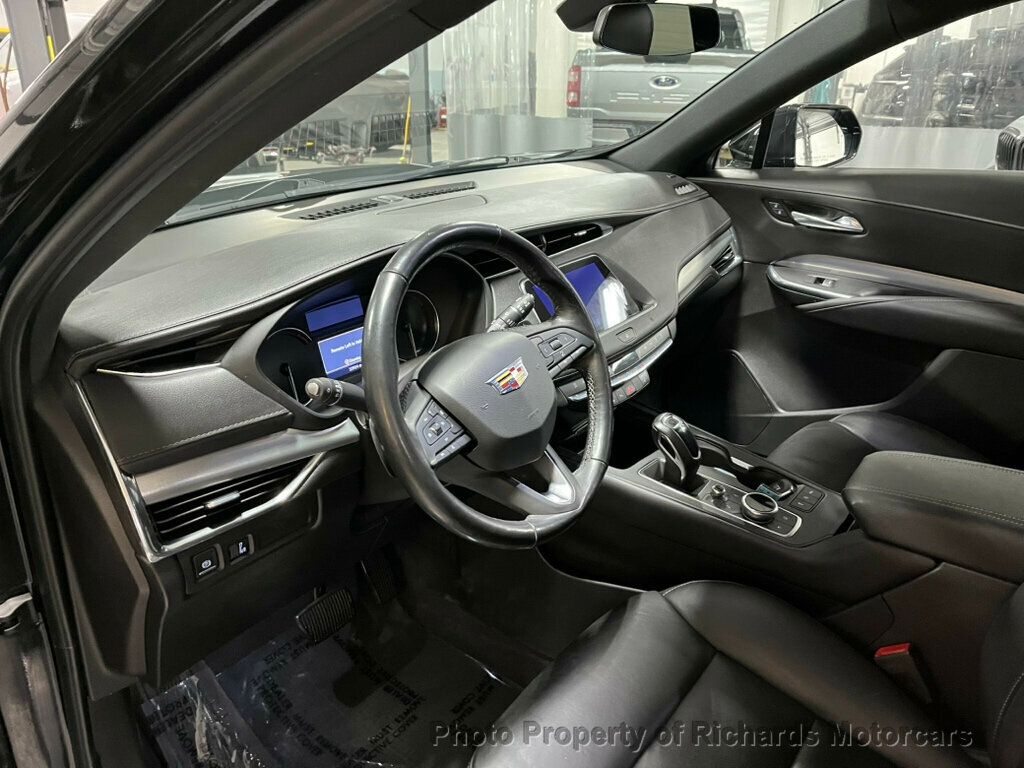 2019 Cadillac XT4 AWD 4dr Luxury - Stellar Black Metallic exterior view 11