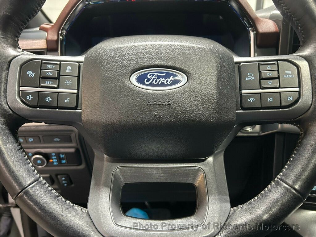2023 Ford F-150 LARIAT 4WD SuperCrew 5.5' Box - Avalanche exterior view 14