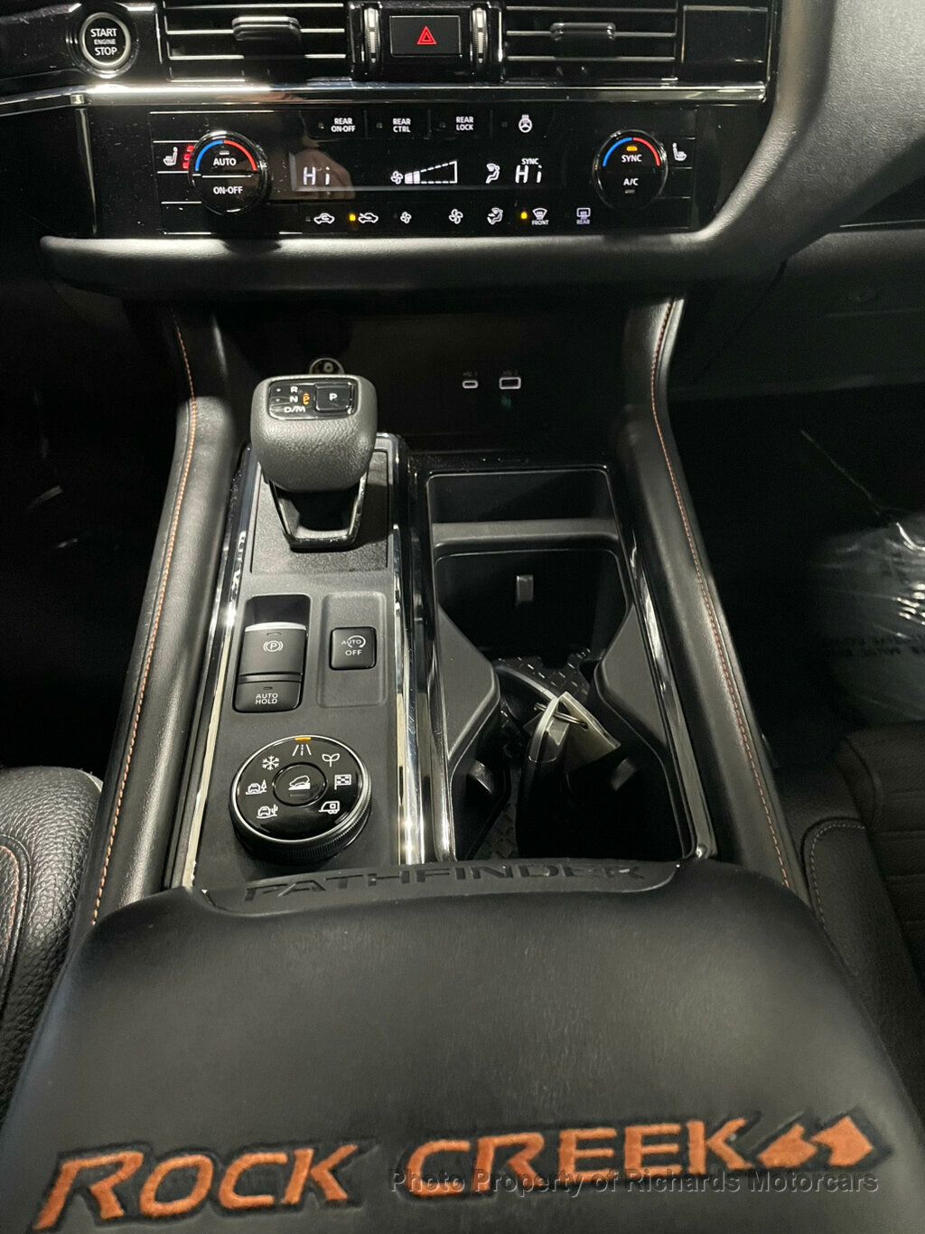 2024 Nissan Pathfinder Rock Creek 4WD - Obsidian Green Pearl exterior view 13