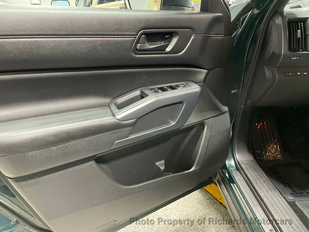 2024 Nissan Pathfinder Rock Creek 4WD - Obsidian Green Pearl exterior view 7