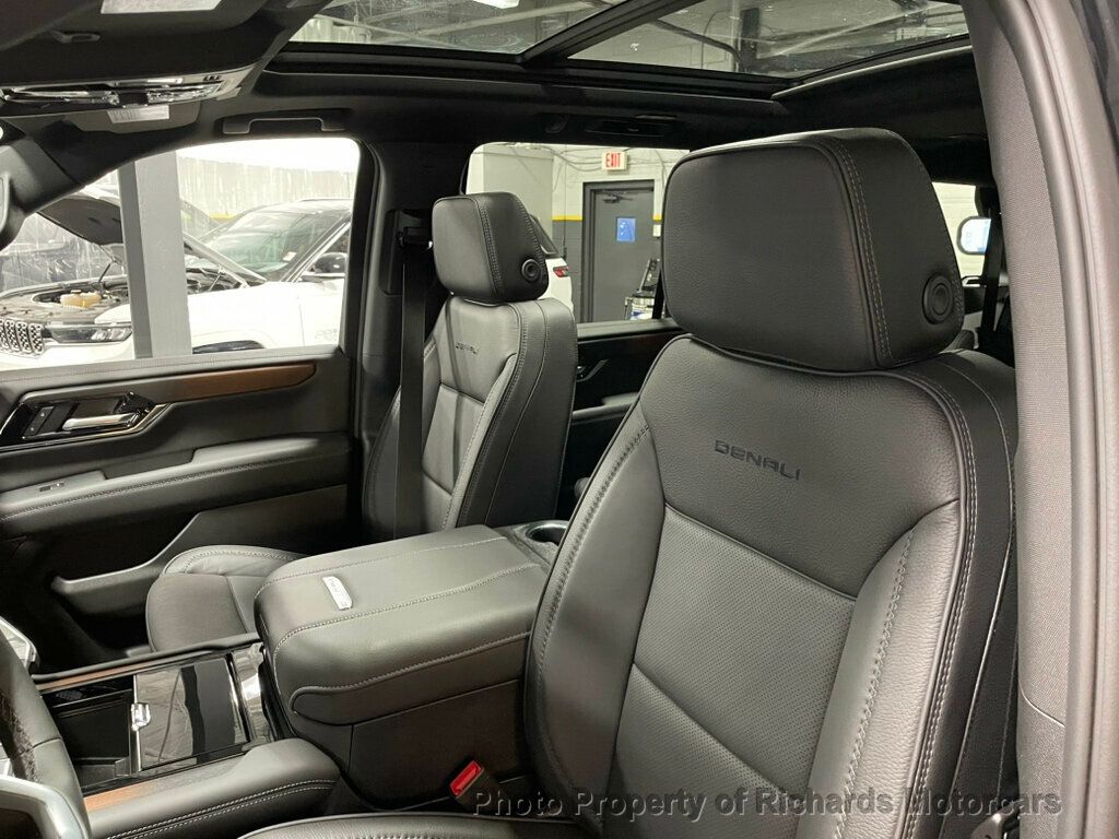 2026 GMC Yukon 4WD 4dr Denali - Onyx Black exterior view 13