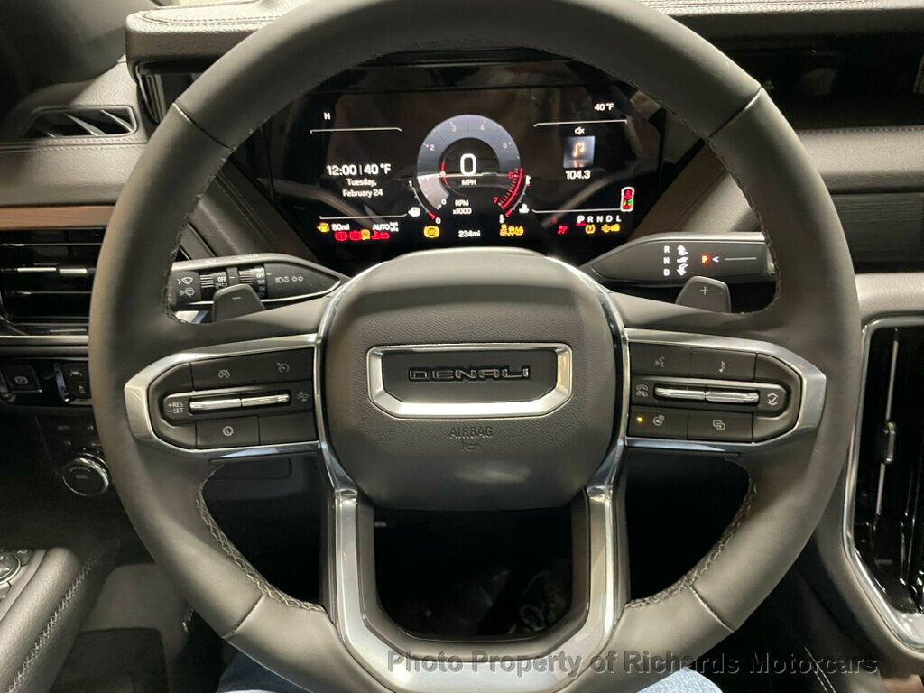 2026 GMC Yukon 4WD 4dr Denali - Onyx Black exterior view 14