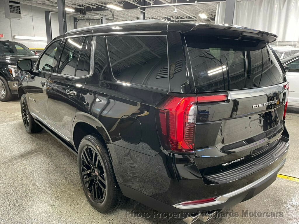 2026 GMC Yukon 4WD 4dr Denali - Onyx Black exterior view 5