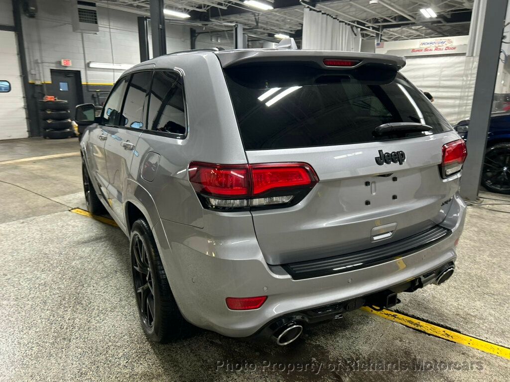 2021 Jeep Grand Cherokee SRT 4x4 - Billet Silver Metallic Clearcoat exterior view 5