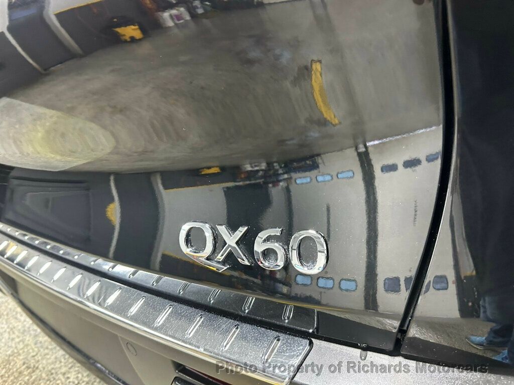 2023 INFINITI QX60 PURE AWD - Mineral Black exterior view 11