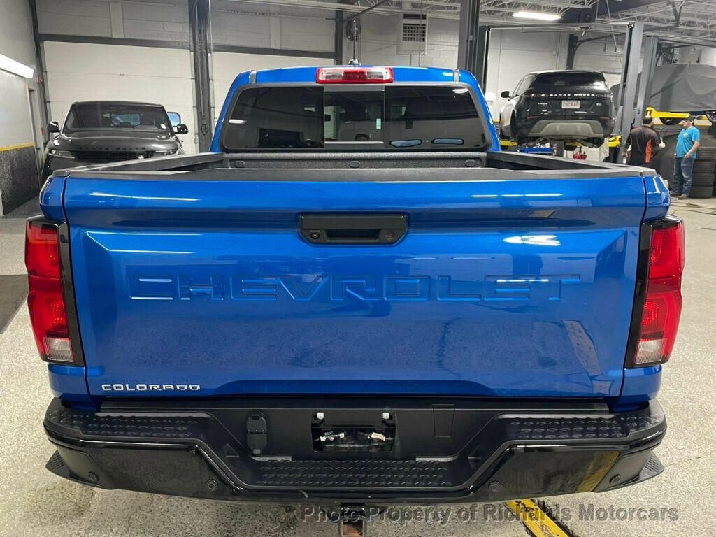 2023 Chevrolet Colorado 4WD Crew Cab Z71 - Glacier Blue Metallic exterior view 6