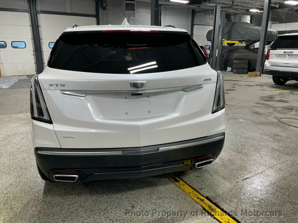 2023 Cadillac XT5 AWD 4dr Sport - Crystal White Tricoat exterior view 7