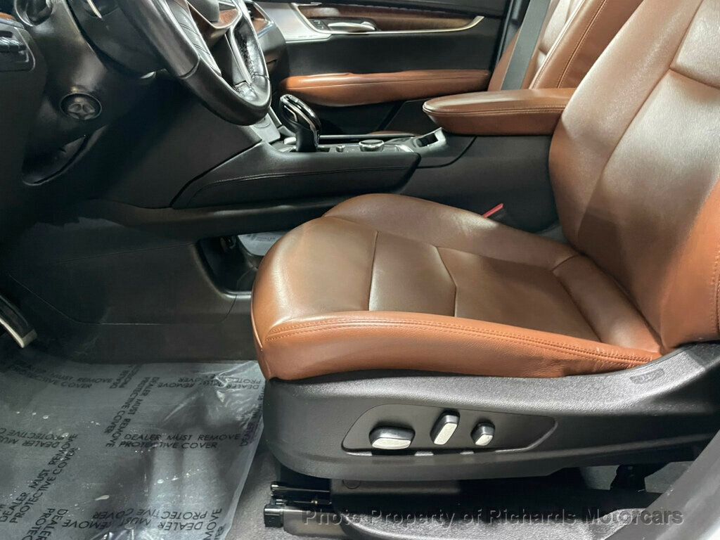 2023 Cadillac XT5 AWD 4dr Sport - Crystal White Tricoat exterior view 9