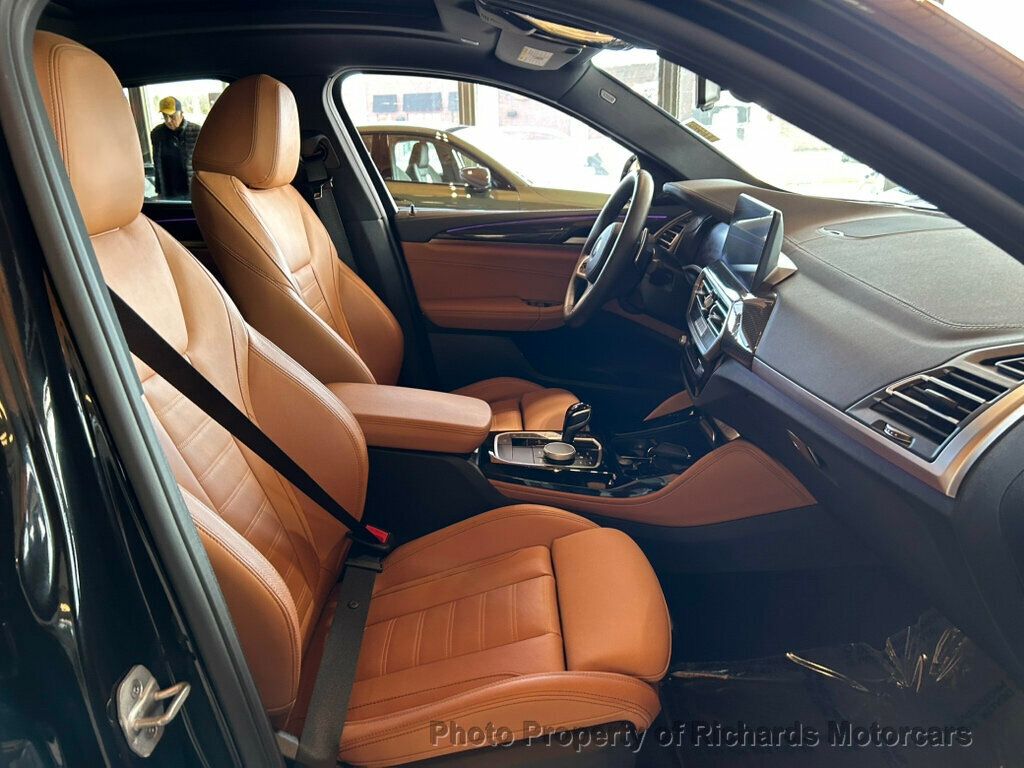 2025 BMW X4 xDrive30i Sports Activity - Black Sapphire Metallic exterior view 20