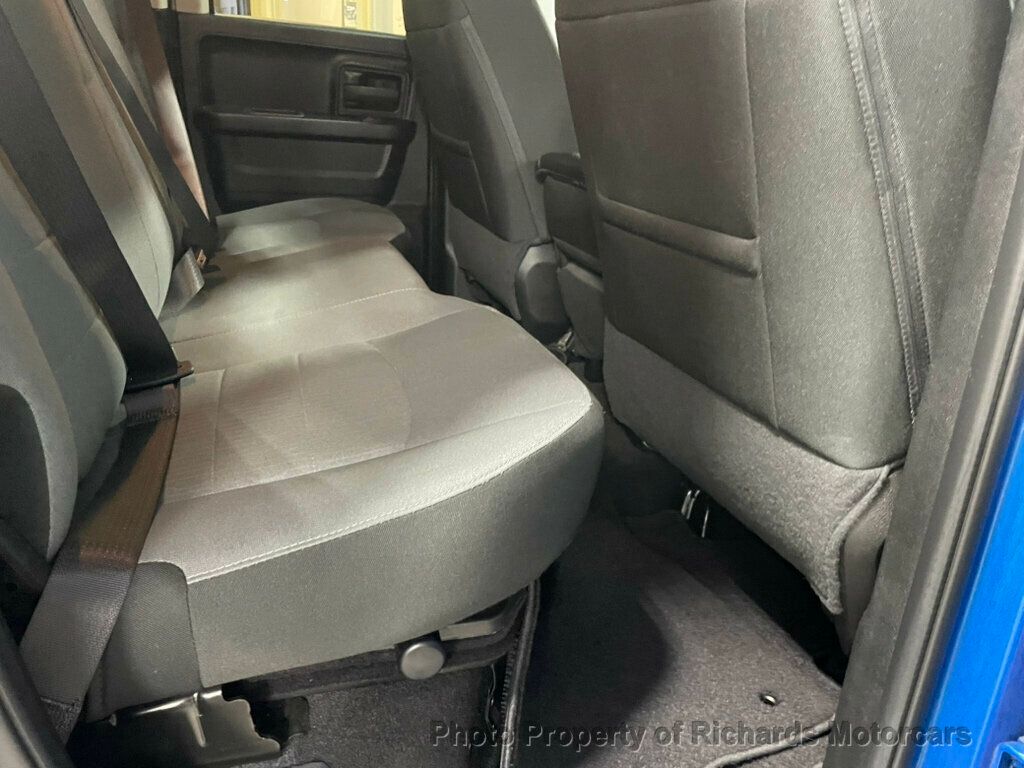 2022 Ram 1500 Classic Express 4x4 Quad Cab 6'4