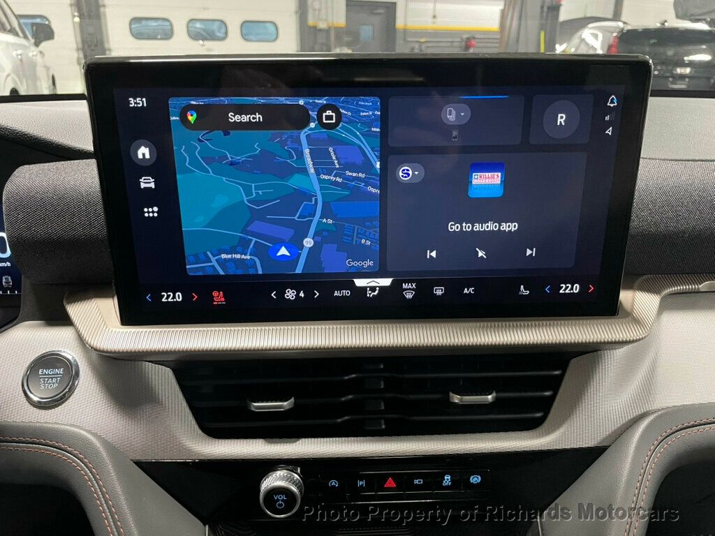 2025 Ford Explorer Active 4WD - Carbonized Gray Metallic exterior view 12