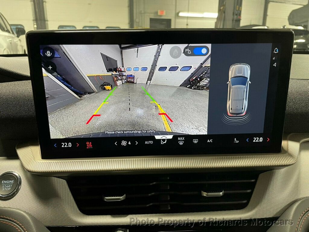 2025 Ford Explorer Active 4WD - Carbonized Gray Metallic exterior view 13