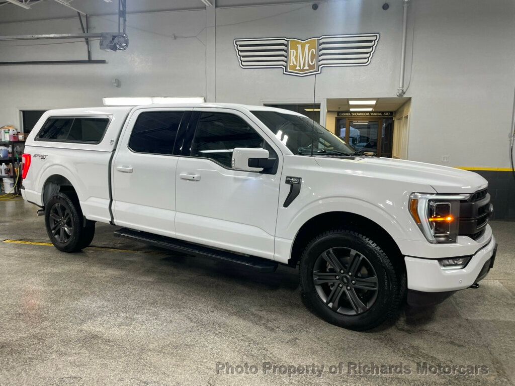 2023 Ford F-150 LARIAT 4WD SuperCrew 6.5' Box - Oxford White exterior view 2