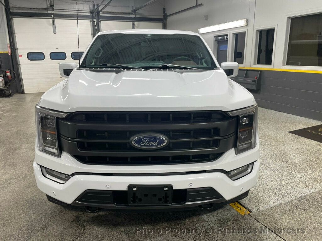 2023 Ford F-150 LARIAT 4WD SuperCrew 6.5' Box - Oxford White exterior view 3